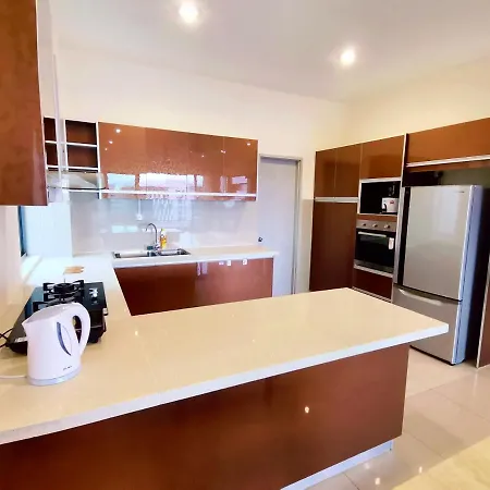 Sunrise Deluxe Suite Imago Loft B 3 Bedrooms Side Seaview Above Imago Shopping Mall Kota Kinabalu Exterior photo